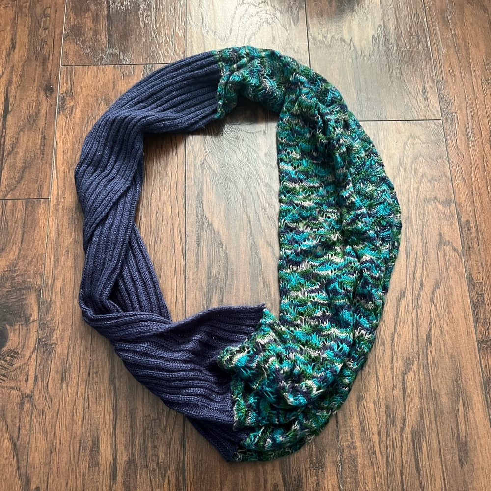 Infinity Scarf - Picture 2 of 2